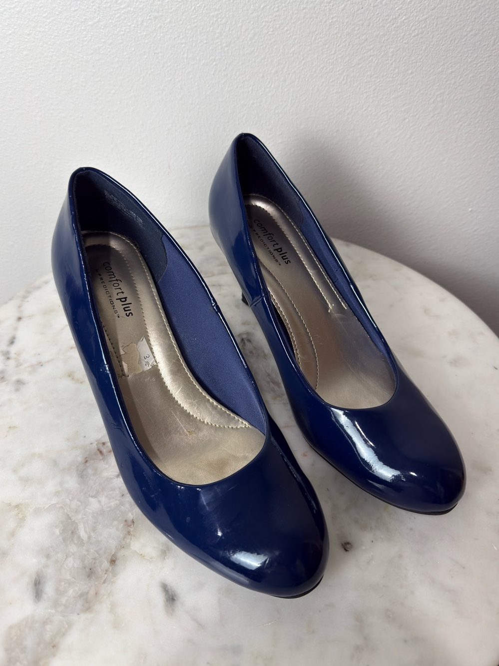 Comfort Plus By Predictions Womens Karmen Pump Faux Glossy Leather 9.5